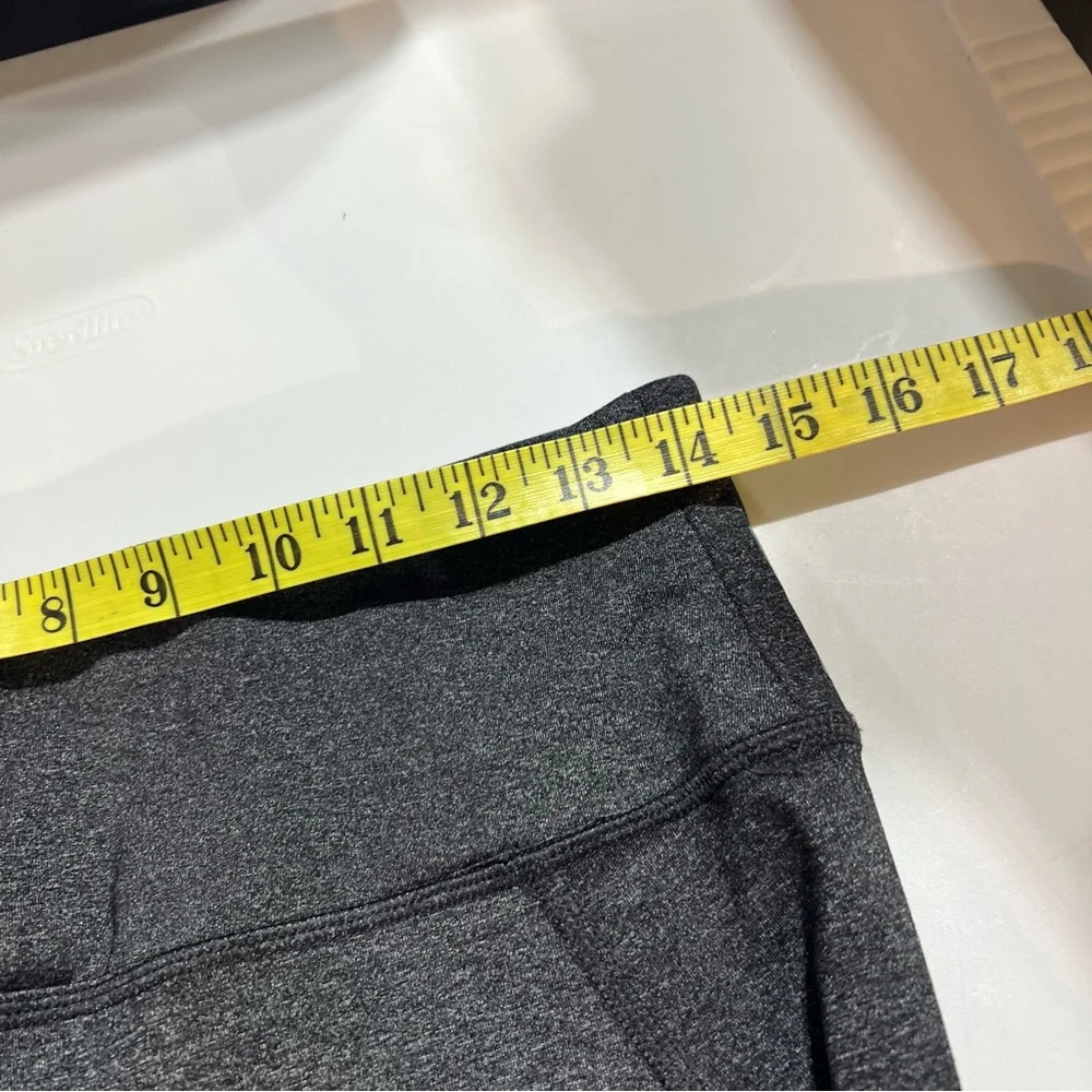 *FREE! with $9 purchase” High Waisted Capri length Leggings With Pocket